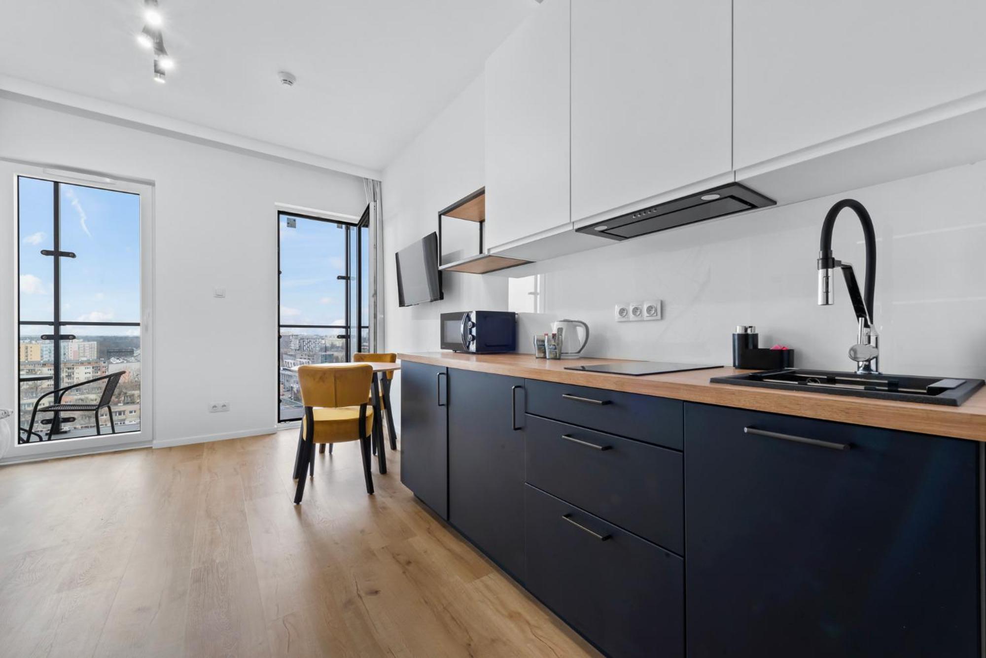Rentplanet - Apartamenty Kasprzaka Варшава Экстерьер фото