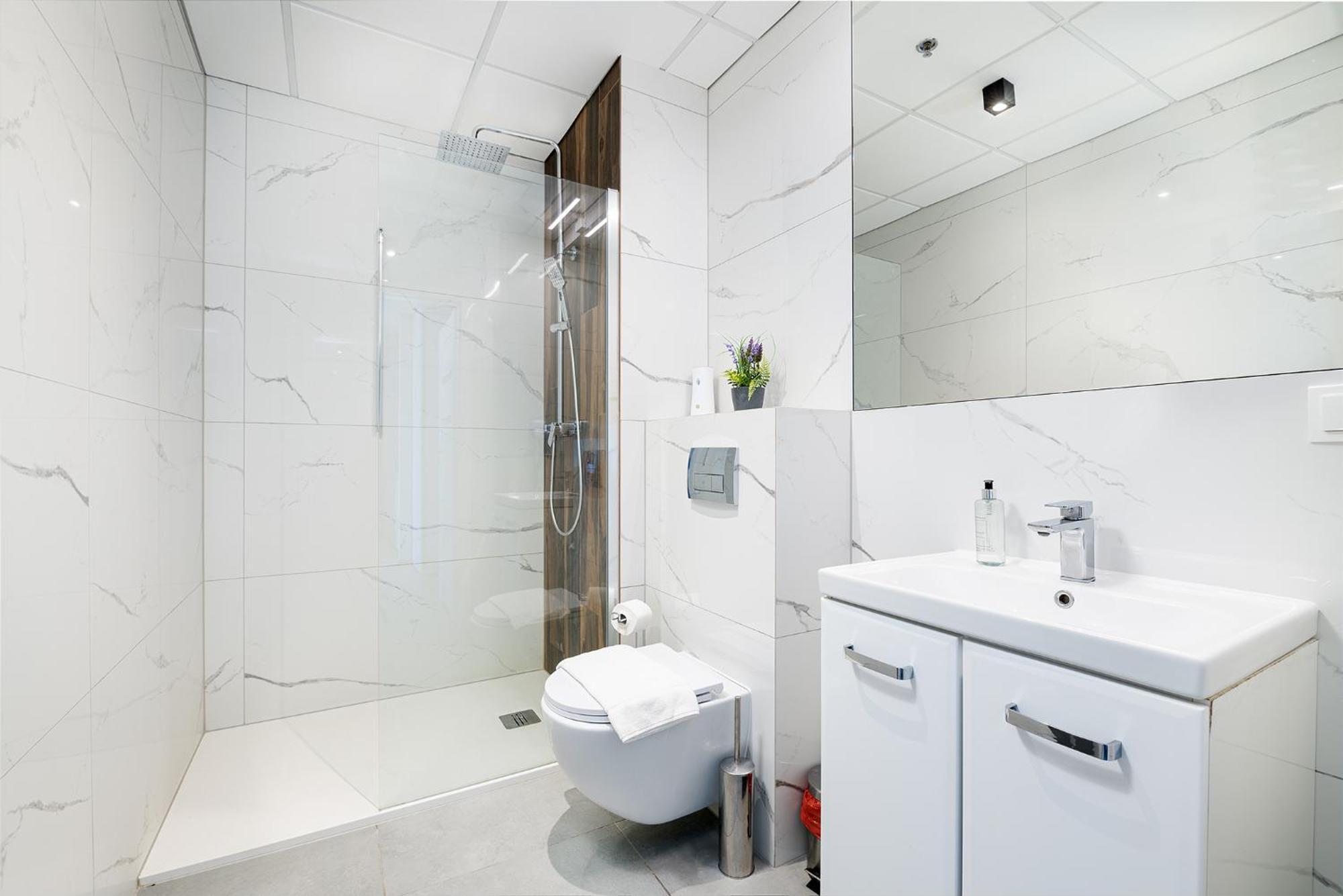 Rentplanet - Apartamenty Kasprzaka Варшава Экстерьер фото