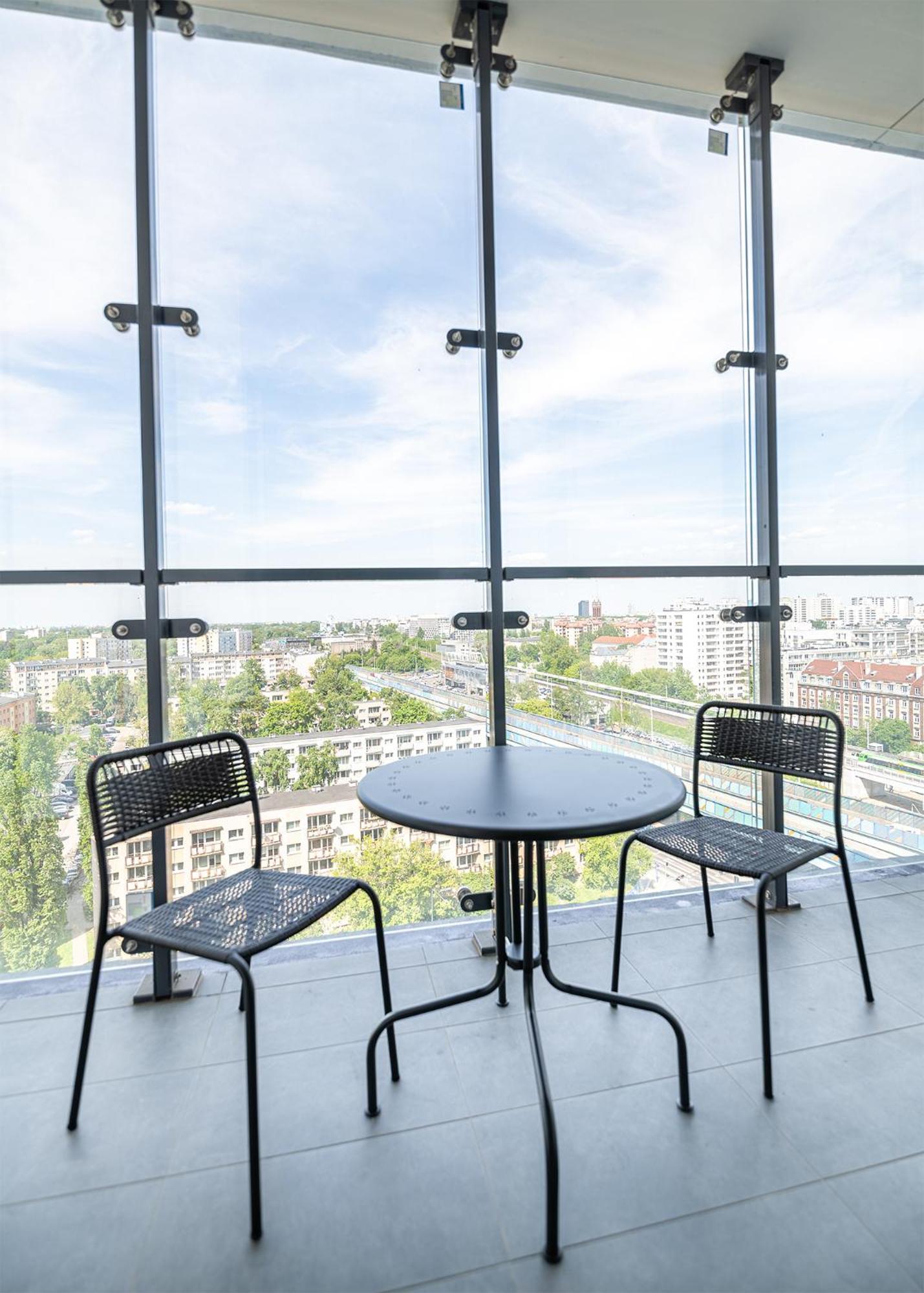 Rentplanet - Apartamenty Kasprzaka Варшава Экстерьер фото