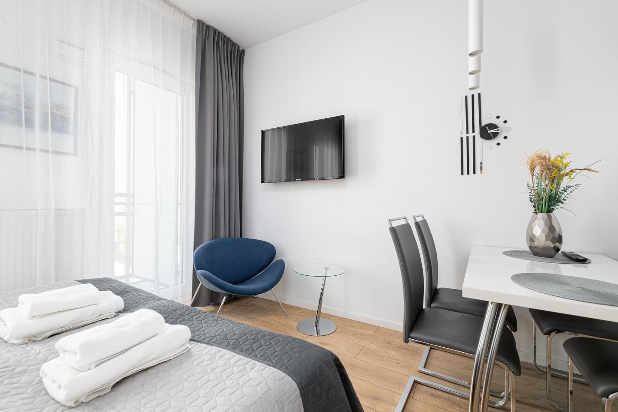 Rentplanet - Apartamenty Kasprzaka Варшава Экстерьер фото